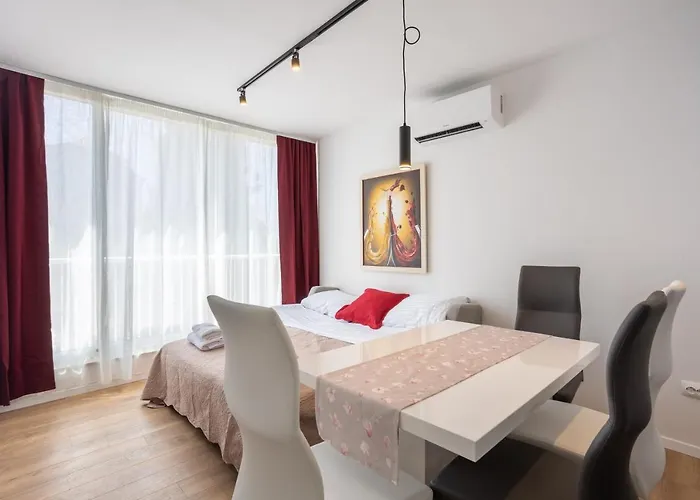 Royal Luxe سبليت